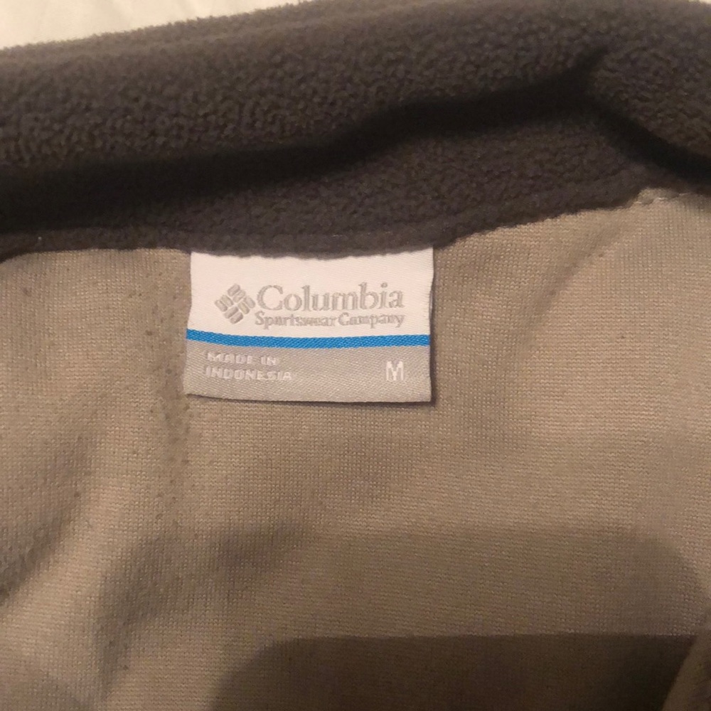 Columbia Pullover - Picture 2 of 2